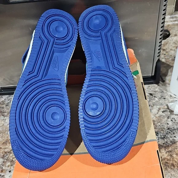 Nike Air Force 1 Mid Blue White Sneakers with Green Accents - Picture 5 of 6